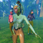 In einem digital animierten Wald stehen 7 Cyborgs mit weiblichen Körperformen zerstreut herum. Sie haben braune Oberkörper und grüne Beine sowie hochgebundene Zöpfe.